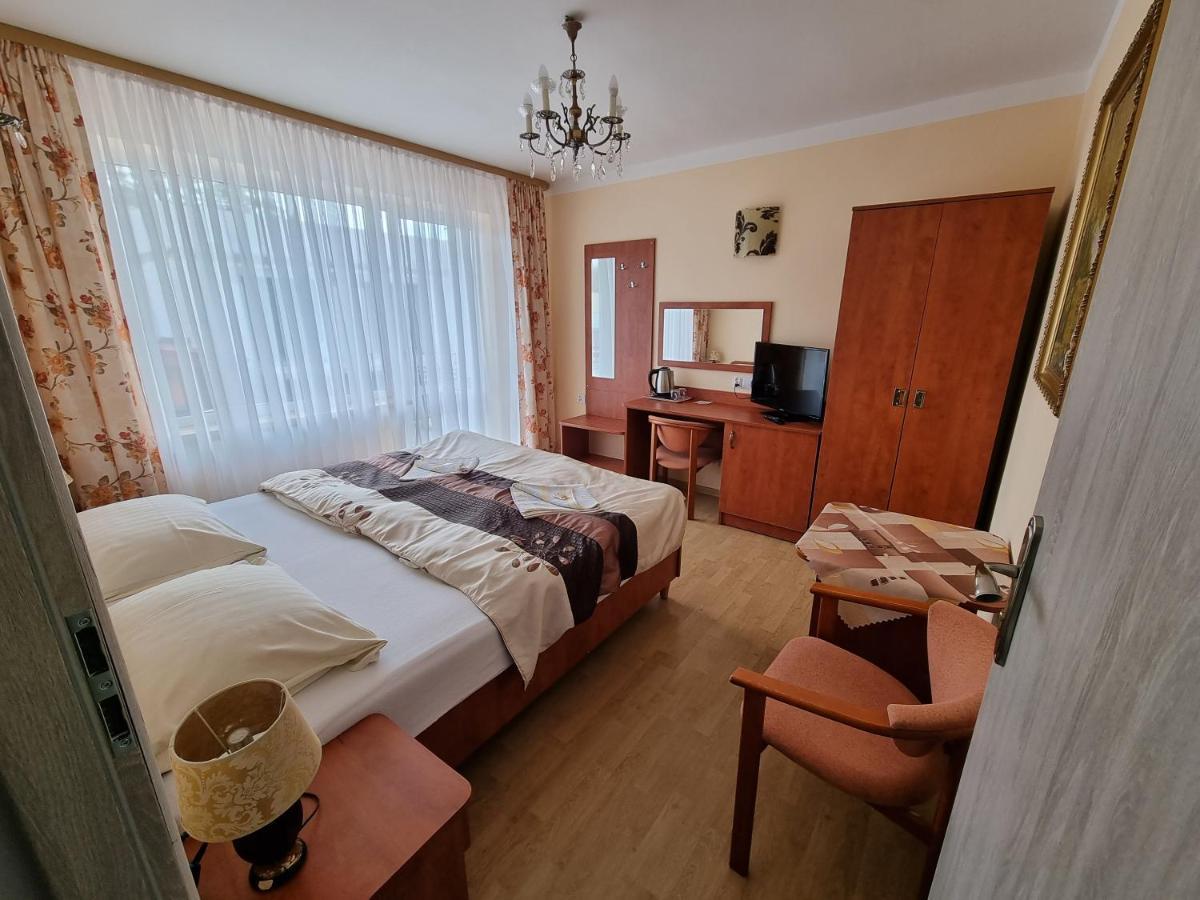 Hotel Gosciniec Pod Polna Roza 2 Miedzyzdroje Exteriér fotografie